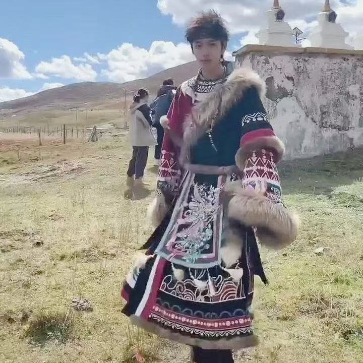 Ethnic Gown - Classic Embroidered Tibetan Robe Men Women