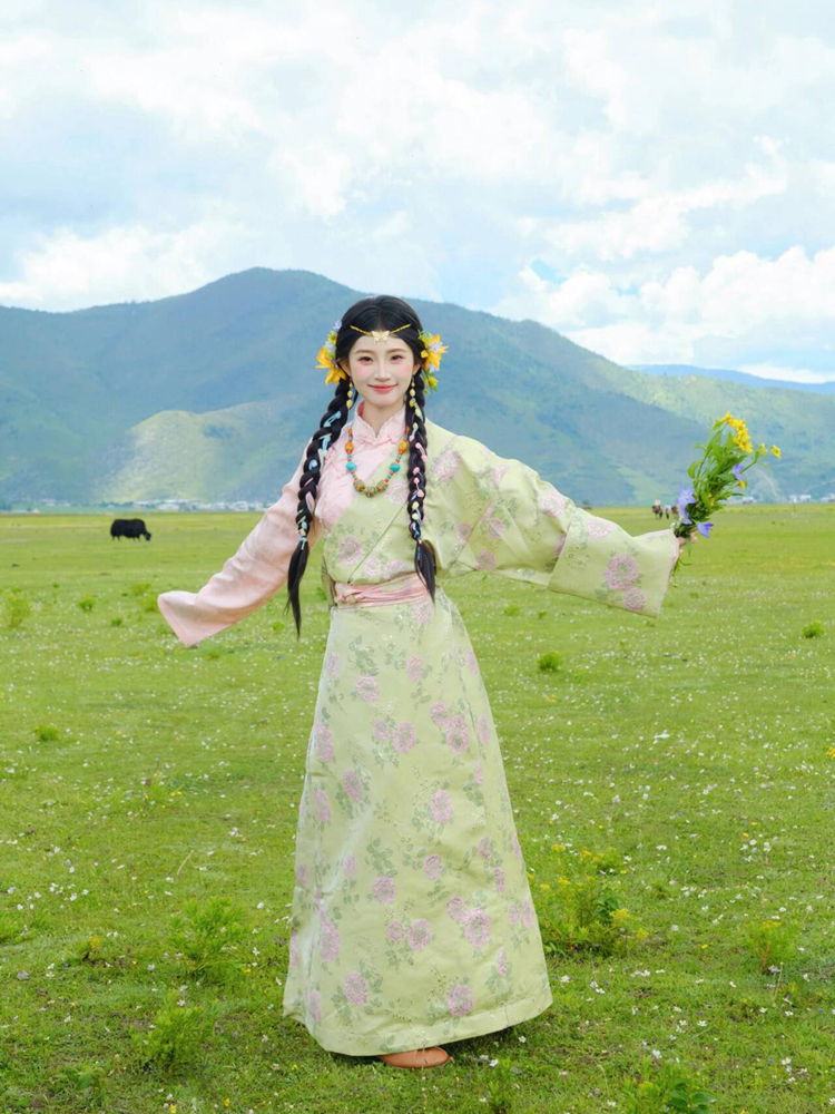 Ethnic Clothing & Online Fashion Store Khaadi Uk - New Green 2026 Tibetan Ethnic Clothing
